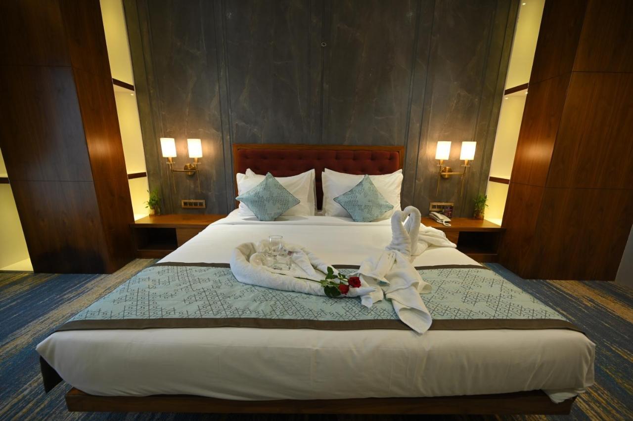 The Royal Class Hotel Gwalijar Zewnętrze zdjęcie