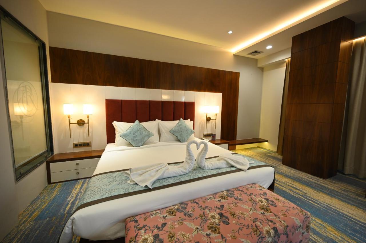The Royal Class Hotel Gwalijar Zewnętrze zdjęcie